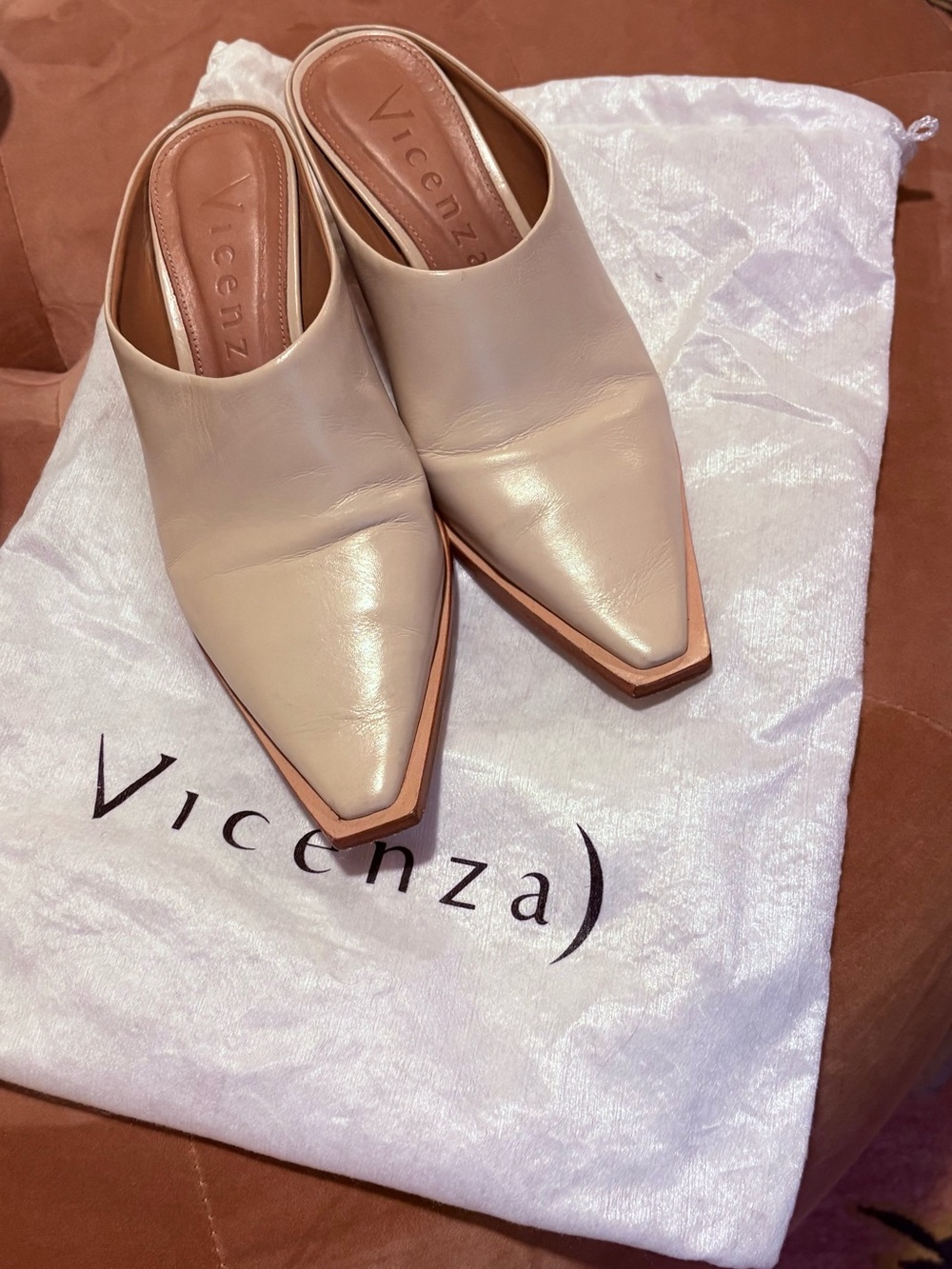 Vicenza Western Mules
